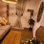 Petit Mansion Juderia Apartment *