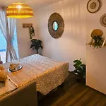 Apartment Petit Mansion Juderia