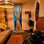 Petit Mansion Juderia Apartment